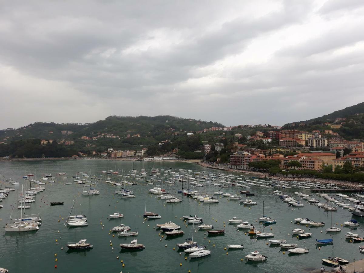 Appartamento Il Golfo Dei Poeti E 5 Terre A 2 Passi ラ・スペツィア エクステリア 写真